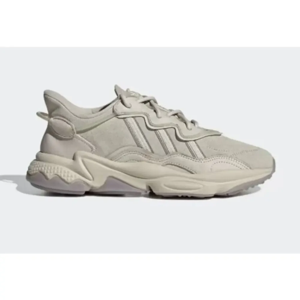 adidas feather‎ white ozweego shoes